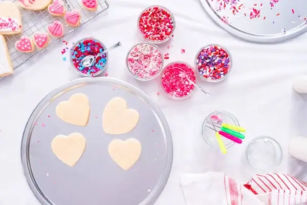 Így készíts egyszerű Valentin-napi desszertet gyerekekkel